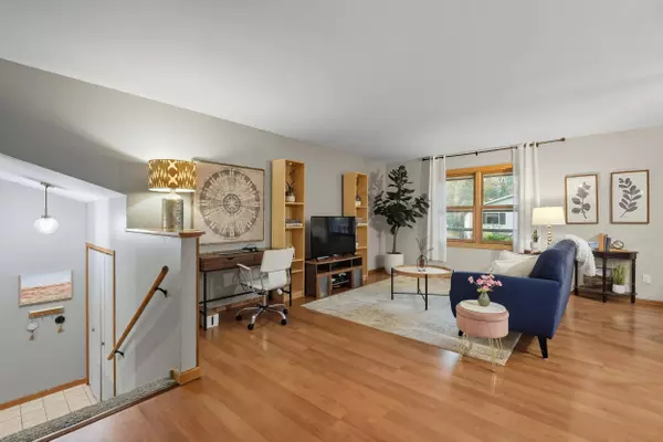 3033 Greenway Trail, Madison, WI 53719