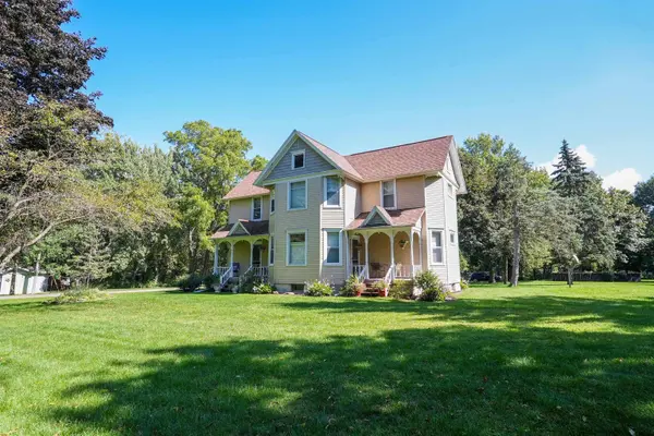 6820 N Bird Street, Sun Prairie, WI 53590