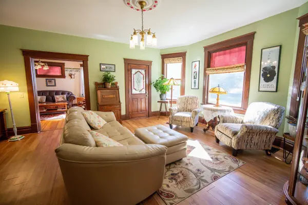 6820 N Bird Street, Sun Prairie, WI 53590