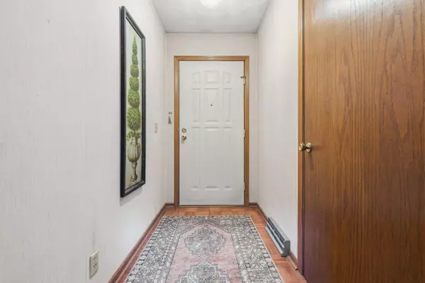 4108 Wilshire Lane #B, Janesville, WI 53546