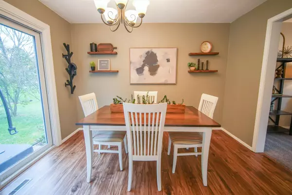 933 Allison Street, Sun Prairie, WI 53590