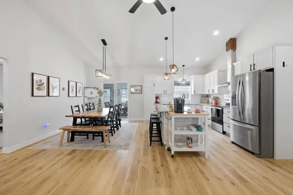 6480 Revere Pass, Deforest, WI 53532