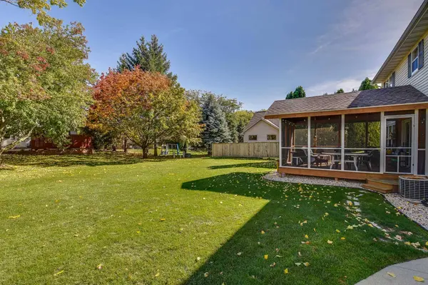 909 Bristol Court, Stoughton, WI 53589