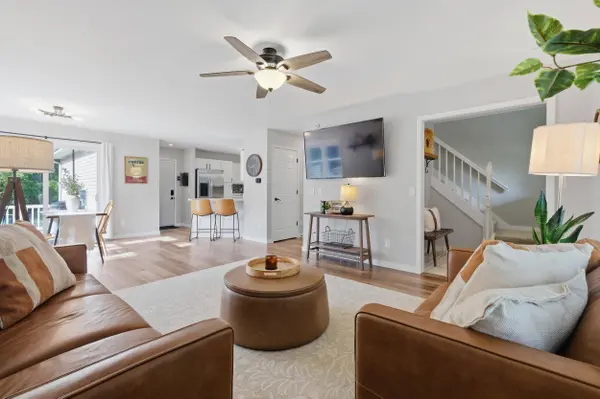1271 Gas Light Drive, Sun Prairie, WI 53590