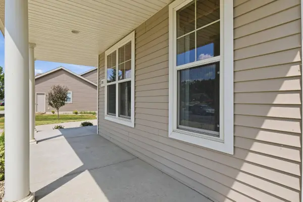379 White Tail Drive, Sun Prairie, WI 53590