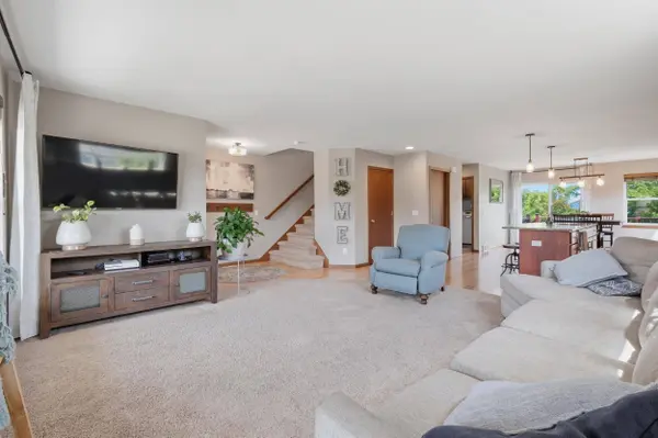 379 White Tail Drive, Sun Prairie, WI 53590