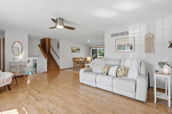 301 Ridgeview Drive, Lake Mills, WI 53551