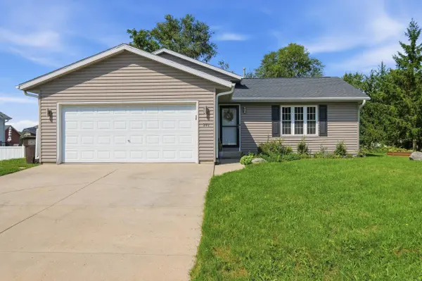 301 Ridgeview Drive, Lake Mills, WI 53551