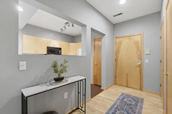 1140 E Dayton Street #203, Madison, WI 53703