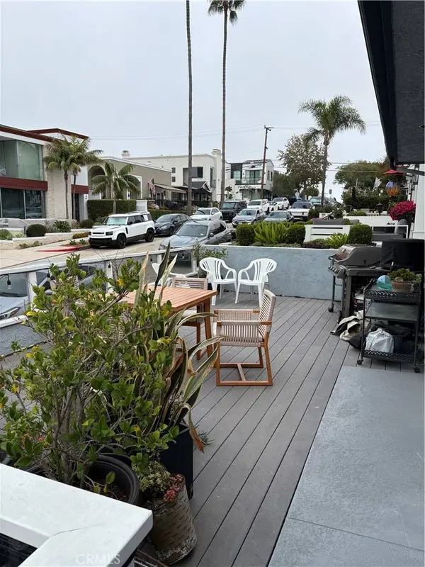206 Fernleaf #A, Corona Del Mar, CA 92625
