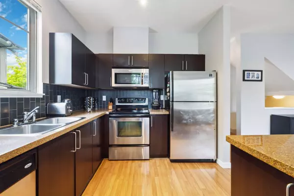 6575 192 ST #32, Surrey, BC V4N 5T8