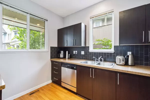 6575 192 ST #32, Surrey, BC V4N 5T8