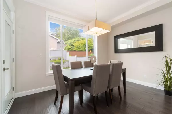 3459 Darwin AVE, Coquitlam, BC V3B 3H6