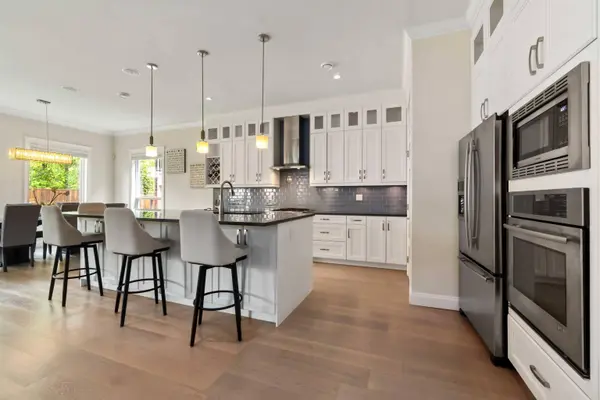 3461 Darwin AVE, Coquitlam, BC V3B 3H6