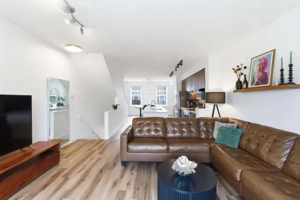 19572 Fraser WAY #18, Pitt Meadows, BC V3Y 0A9