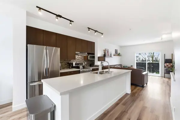 19572 Fraser WAY #18, Pitt Meadows, BC V3Y 0A9