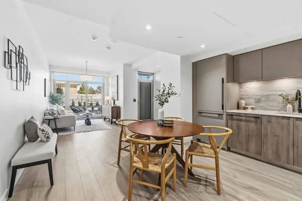 755 Harbourside DR #TH 109, North Vancouver, BC V7P 0G1