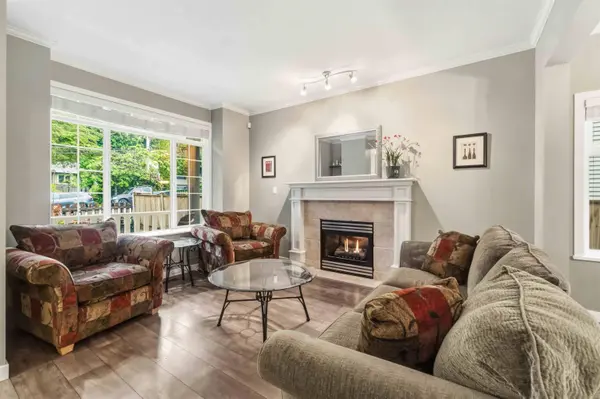 4268 Hoskins RD, North Vancouver, BC V7K 2P6