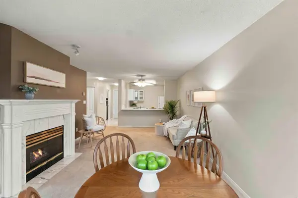 15140 108 AVE #312, Surrey, BC V3R 0T9