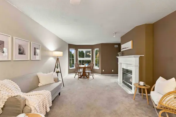 15140 108 AVE #312, Surrey, BC V3R 0T9