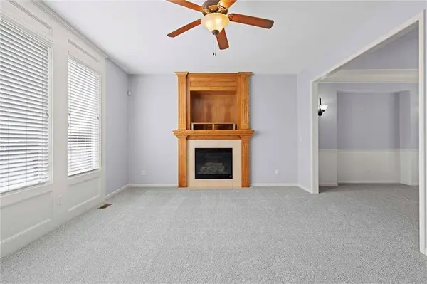 14219 Amanda LN, Basehor, KS 66007