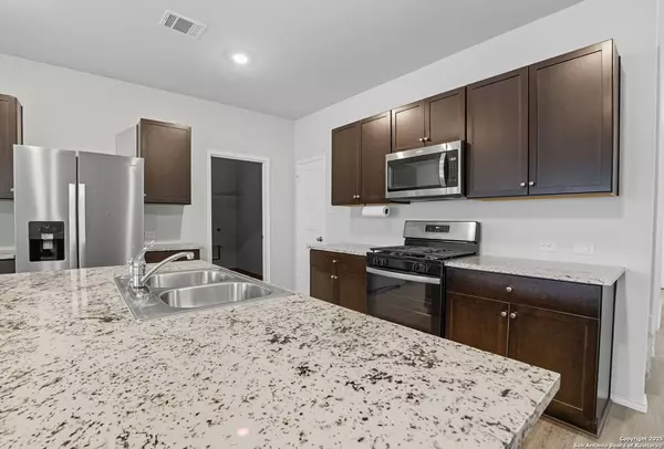 4831 Nueces, San Antonio, TX 78253