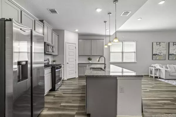 11683 Folsom Pass, San Antonio, TX 78245