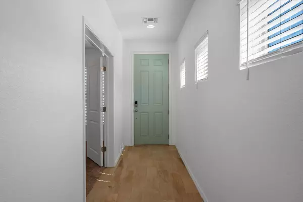 4049 Mountain Trail LOOP NE, Rio Rancho, NM 87144