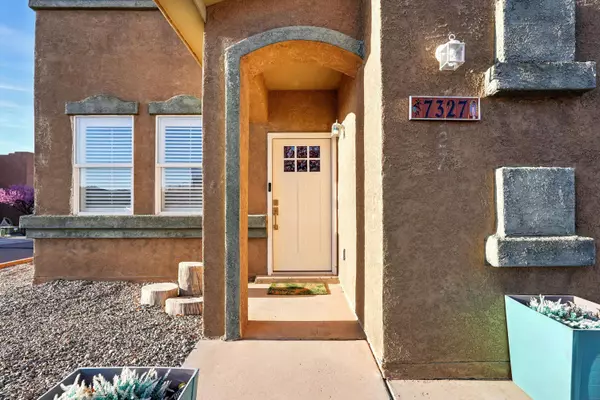 7327 Hearthstone RD NW, Albuquerque, NM 87114