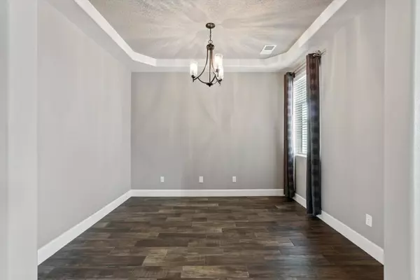 7320 Sandmark RD NW, Albuquerque, NM 87114