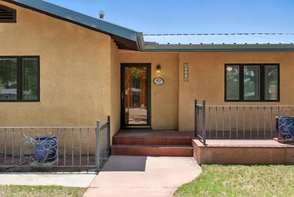 934 Fairway RD NW, Albuquerque, NM 87107