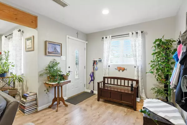 8921 GUTIERREZ RD NE, Albuquerque, NM 87111