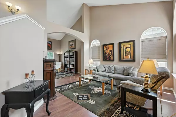 6428 Kochis RD NW, Albuquerque, NM 87120