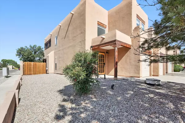 1101 Maciel DR NW, Albuquerque, NM 87104