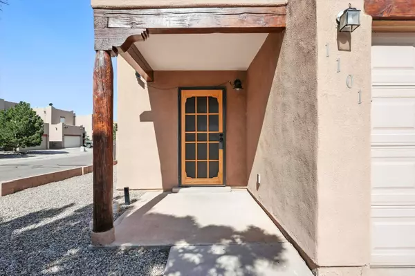 1101 Maciel DR NW, Albuquerque, NM 87104