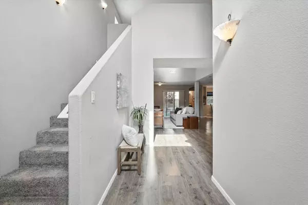 1101 Maciel DR NW, Albuquerque, NM 87104