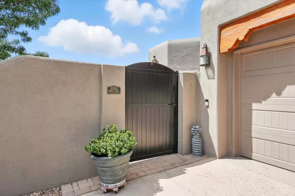 12805 THOMTE RD NE, Albuquerque, NM 87112