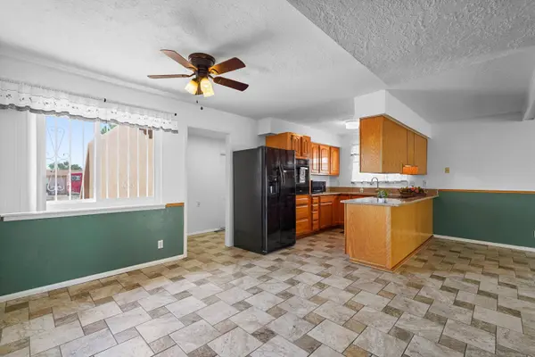 12508 Nambe AVE NE, Albuquerque, NM 87123