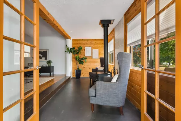 1017 Jefferson ST SE, Albuquerque, NM 87108