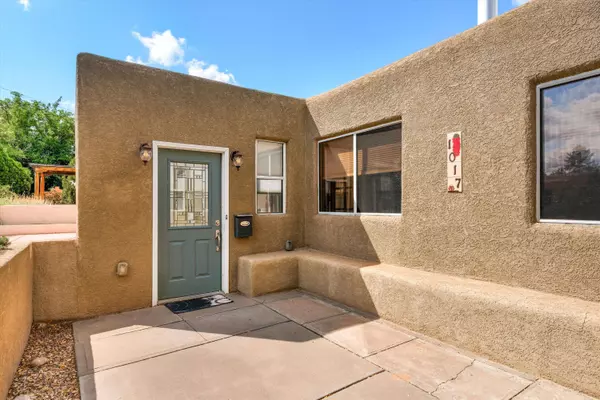 1017 Jefferson ST SE, Albuquerque, NM 87108