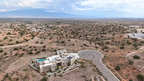 6016 Ridgeline PL NE, Rio Rancho, NM 87144