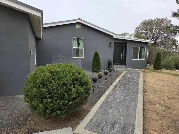 3980 W Martinez RD, Edgewood, NM 87015