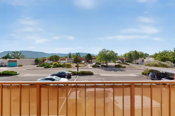 1823 Dartmouth DR NE #APT 201, Albuquerque, NM 87106