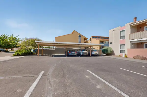 1823 Dartmouth DR NE #APT 201, Albuquerque, NM 87106