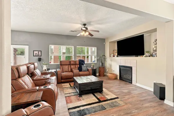 7001 Kayser Mill RD NW, Albuquerque, NM 87114
