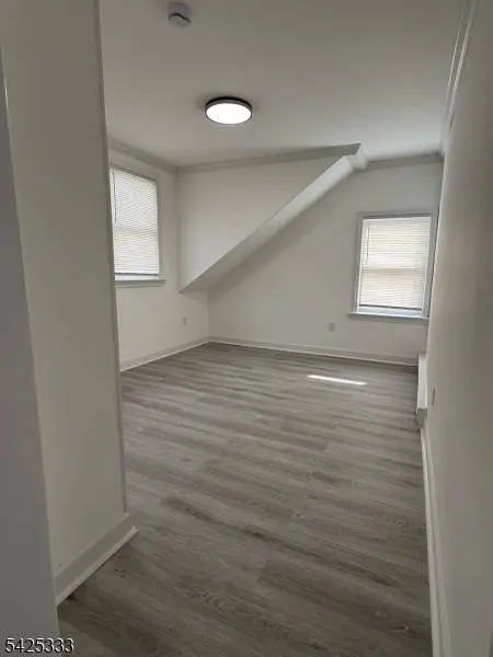 124 Stone St, Newark City, NJ 07104