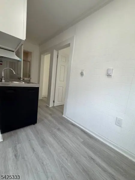 124 Stone St, Newark City, NJ 07104