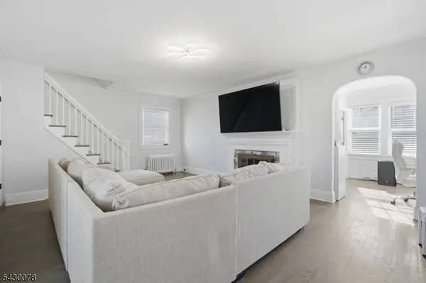 241 Hillside Rd, Elizabeth City, NJ 07208