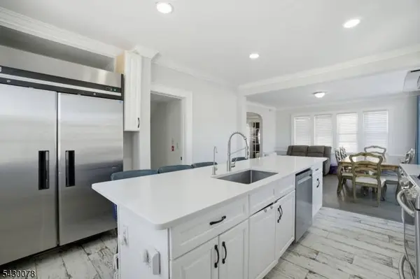 241 Hillside Rd, Elizabeth City, NJ 07208