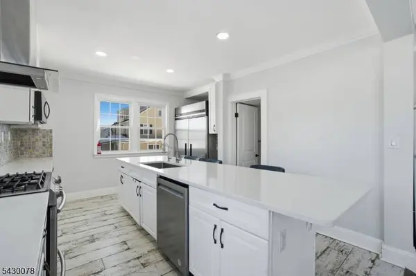 241 Hillside Rd, Elizabeth City, NJ 07208